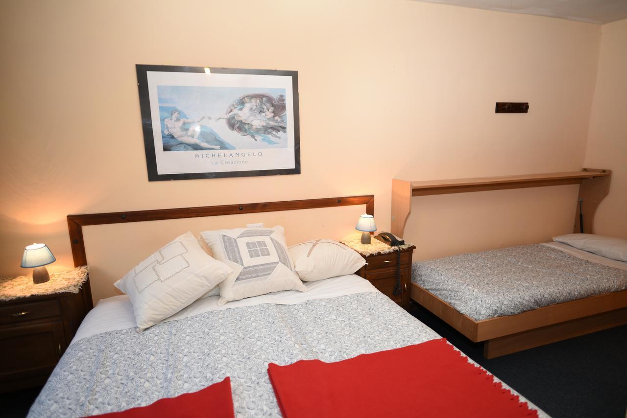 Hotel Genzianella Чамполук Екстериор снимка